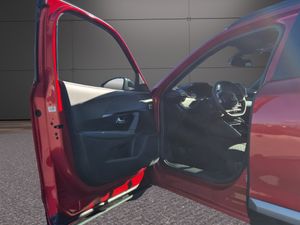 Peugeot 2008 Allure Gasolina 100 S&S 6 Vel. MAN  - Foto 18