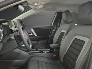 Citroën C4 Hybrid 145 ë-DCS6 Business Edition  - Foto 11