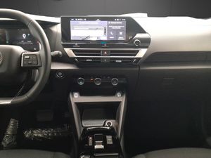 Citroën C4 Hybrid 145 ë-DCS6 Business Edition  - Foto 17