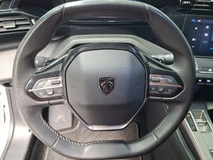 Peugeot 308 5P Active Pack BlueHDi 130 S&S EAT8  - Foto 18