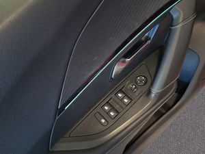 Peugeot 2008 GT BlueHDI 130 S&S EAT8  - Foto 21