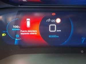 Peugeot 2008 GT BlueHDI 130 S&S EAT8  - Foto 17