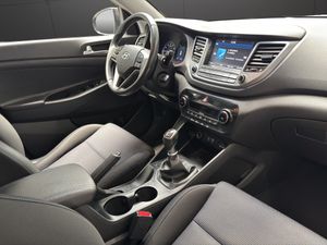 Hyundai Tucson 1.6 GDi BlueDrive Klass Nav 4x2  - Foto 12