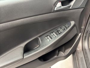 Hyundai Tucson 1.6 GDi BlueDrive Klass Nav 4x2  - Foto 21