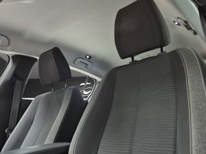 Peugeot 308 5P Active Pack BlueHDi 130 S&S EAT8  - Foto 16
