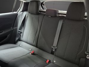 Peugeot 308 5P Active Pack BlueHDi 130 S&S EAT8  - Foto 12