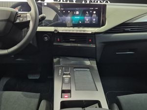 Opel Astra 1.2T XHT Hybrid 107kW Ultimate eDCT6  - Foto 14