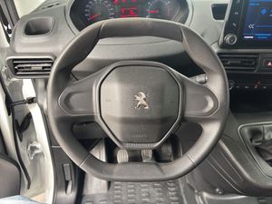 Peugeot Partner PRO STANDARD 600 Kg BLUEHDI 100cv S&S 6vel MAN  - Foto 17