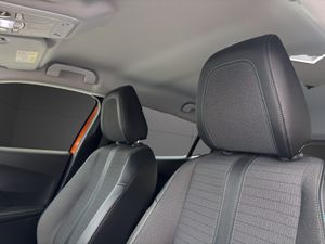 Peugeot 2008 Allure BlueHDI 81kW (110CV)  - Foto 16