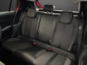 Peugeot 208 BlueHDi 73kW (100CV) Allure  - Foto 13