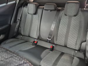 Peugeot 2008 N2008 Allure Hybrid 145 eDCS6  - Foto 12