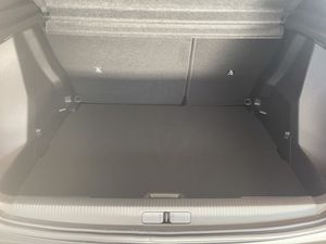 Peugeot 2008 N2008 Allure Hybrid 145 eDCS6  - Foto 18