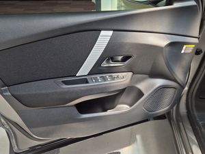 Citroën C4 Hybrid 110 ë-DCS6 Plus  - Foto 20