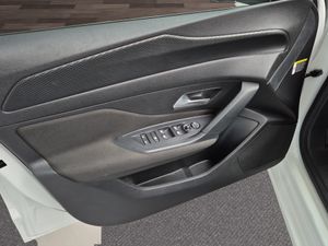 Peugeot 308 5P Active Pack BlueHDi 130 S&S EAT8  - Foto 12