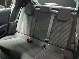 Peugeot 308 5P Active Pack BlueHDi 130 S&S MAN  - Foto 17
