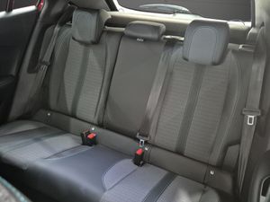 Peugeot 2008 Allure Pack Puretech 130 S&S 6 Vel. MAN  - Foto 12