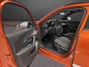 Peugeot 2008 Allure Pack BlueHDI 130 S&S EAT8  - Foto 11