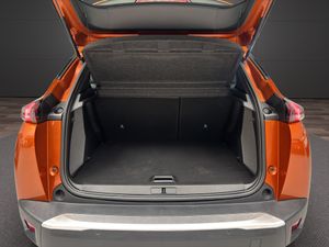 Peugeot 2008 Allure Pack BlueHDI 130 S&S EAT8  - Foto 20