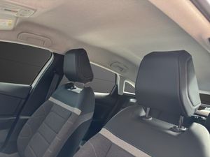 Citroën C4 PureTech 130 S&S 6v Feel Pack  - Foto 16