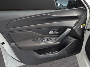 Peugeot 308 5P Active Pack BlueHDi 130 S&S EAT8  - Foto 19