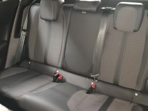 Peugeot 2008 Allure Puretech 100 S&S 6 Vel. MAN  - Foto 12