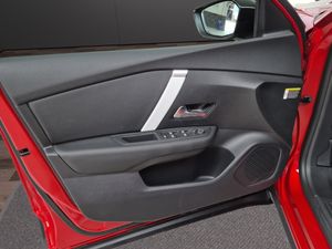 Citroën C4 X Hybrid 145 ë-DCS6 Max  - Foto 12