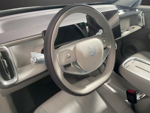 Leapmotor B10 B10 REEV 18.8 kWh Design Auto  - Foto 17