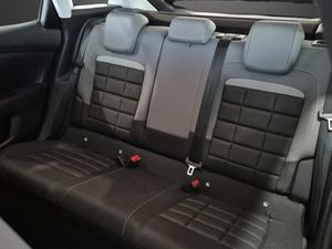 Citroën C4 Hybrid 136 e-DCS6 Plus  - Foto 19