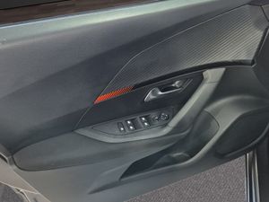 Peugeot 2008 Active Pack BlueHDI 81kW (110CV)  - Foto 21