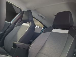 Opel Frontera 1.2T XHT Hybrid eDCT6 81kW GS  - Foto 15
