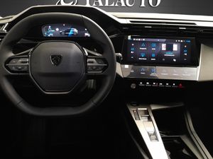 Peugeot 308 5P Allure Hybrid PHEV 195 e-DCT7  - Foto 17