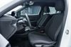 Peugeot 2008 ACTIVE PACK BEV 100KW 136 CV 5P - Foto 2