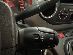 Citroën Berlingo Multiespace Live 1.6 BlueHDI 100cv 5 Plazas - Foto 26