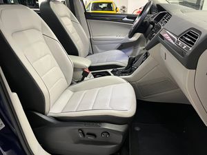 Volkswagen Tiguan Sport 2.0 TSI 190cv 4Motion DSG 7  -- NACIONAL -- - Foto 19