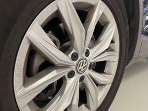 Volkswagen Tiguan Sport 2.0 TSI 190cv 4Motion DSG 7  -- NACIONAL -- - Foto 34