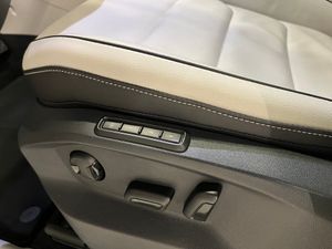 Volkswagen Tiguan Sport 2.0 TSI 190cv 4Motion DSG 7  -- NACIONAL -- - Foto 31