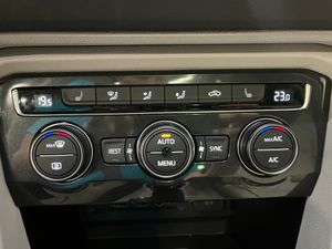 Volkswagen Tiguan Sport 2.0 TSI 190cv 4Motion DSG 7  -- NACIONAL -- - Foto 24