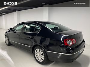Volkswagen Passat 2.0 TDI 140cv Advance - NACIONAL -  - Foto 4