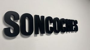 Volkswagen T-Roc Cabrio 1.5 TSI 150cv DSG7 R-Line -NACIONAL- - Foto 48