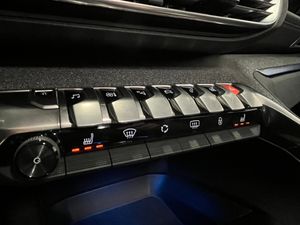 Peugeot 3008 1.6 180cv EAT8 GT Line --TECHO -- - Foto 24