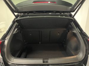 Volkswagen T-Roc R-Line 1.5 TSI 110 kW (150 CV) DSG NACIONAL - Foto 28
