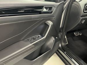 Volkswagen T-Roc R-Line 2.0 TSI 4Motion 140 kW - NACIONAL- - Foto 32