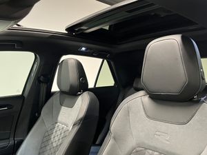 Volkswagen T-Roc R-Line 2.0 TSI 4Motion 140 kW - NACIONAL- - Foto 31