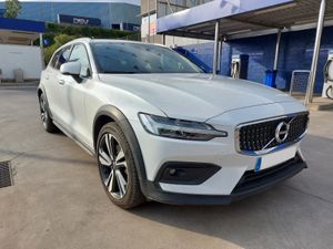 Volvo V60 Cross Country 2.0 D4 AUTO PRO 190 Cv   - Foto 2