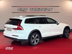 Volvo V60 Cross Country 2.0 D4 AUTO PRO 190 Cv   - Foto 2