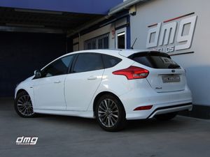 Ford Focus 1.5 TDCi E6 ST Line 120Cv 5 puertas   - Foto 2