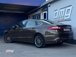 Ford Mondeo 2.0 TDCi Biturbo PowerShift Vignale Sedan 210Cv  - Foto 2