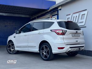 Ford Kuga Vignale 2.0 TDCi Auto-Start-Stop 110 kW (150 CV) 4x4 PowerShift  - Foto 2