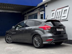 Ford Focus Focus Berlina ST-Line 2.0 TDCi 110 kW 150Cv  - Foto 2
