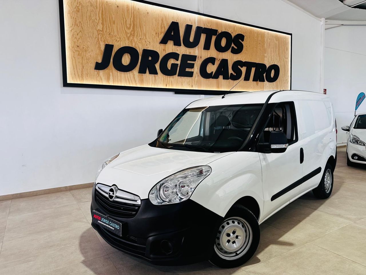 Opel Combo 1.6 CDTI 77kW 105CV L1 H1 furgón   - Foto 1